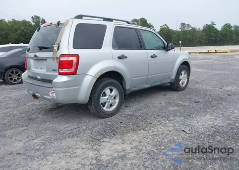 2010 Ford Escape Xlt z USA, uszkodzony, nr VIN 1FMCU9DG8AKC65375